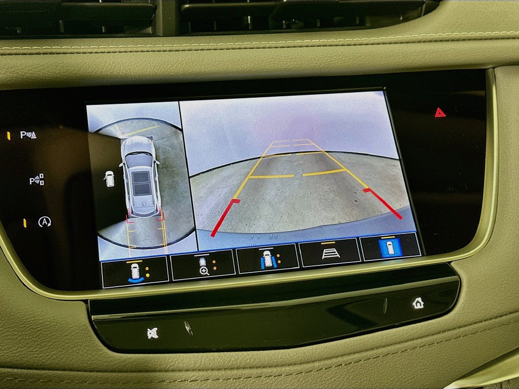 New 2026 Cadillac XT5 Premium Luxury w/ LPO, Floor Liner Package AWD/4WD image 18