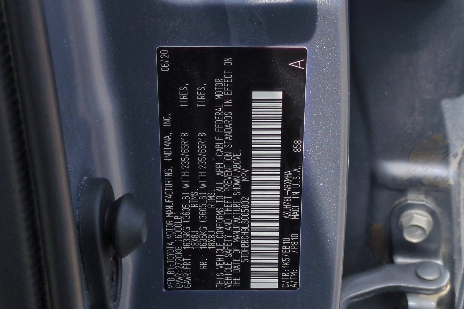Used 2020 Toyota Highlander XLE AWD/4WD image 56