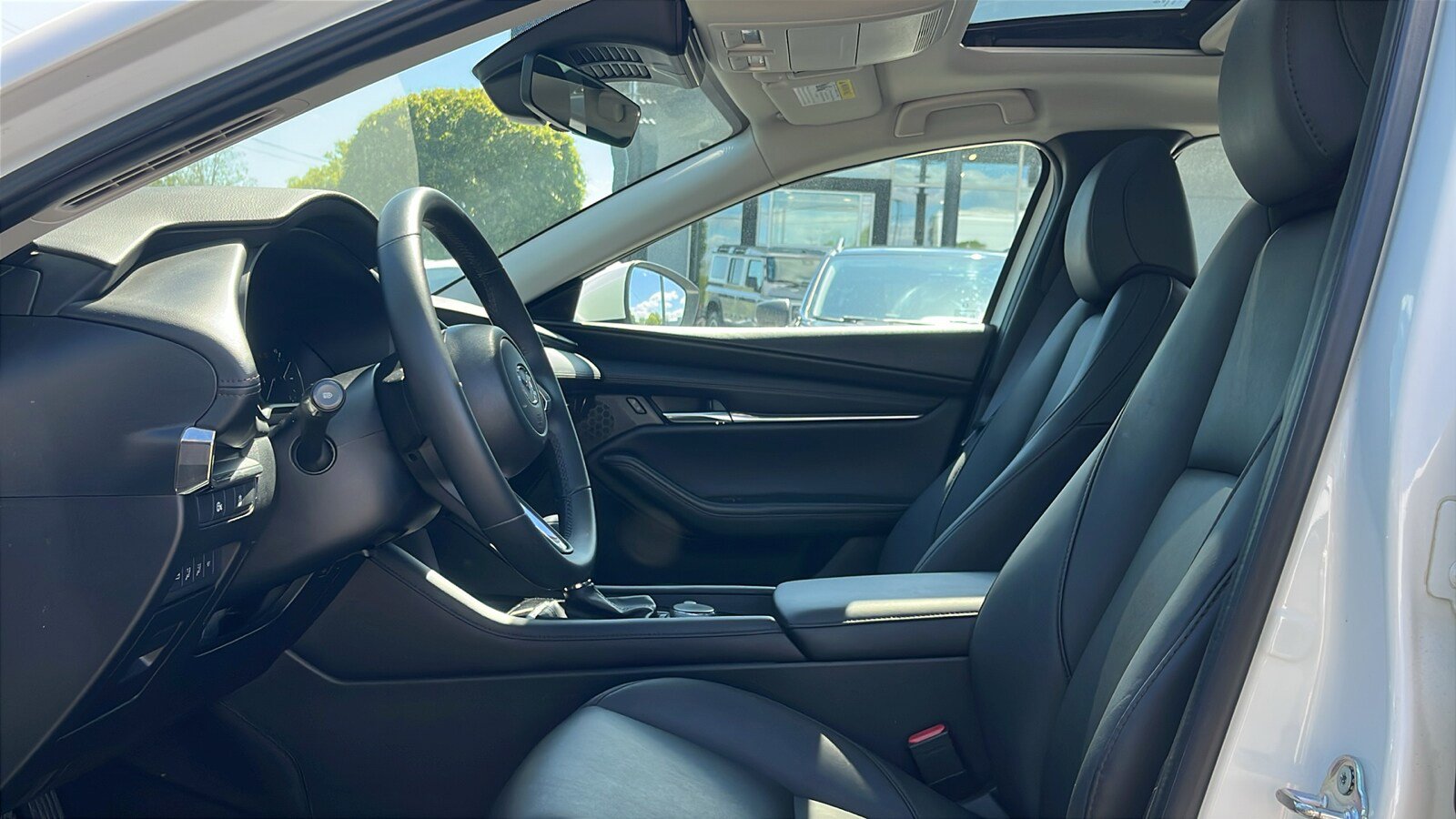 Certified 2025 MAZDA MAZDA3 s FWD image 10
