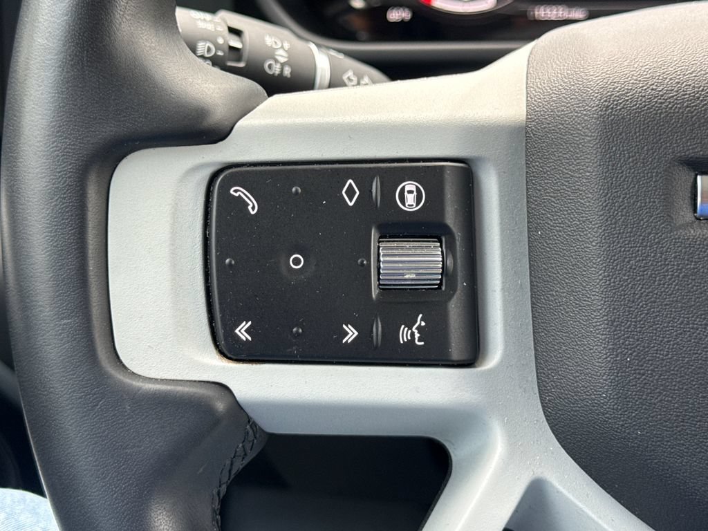 Used 2024 Land Rover Defender 110 S AWD/4WD image 30