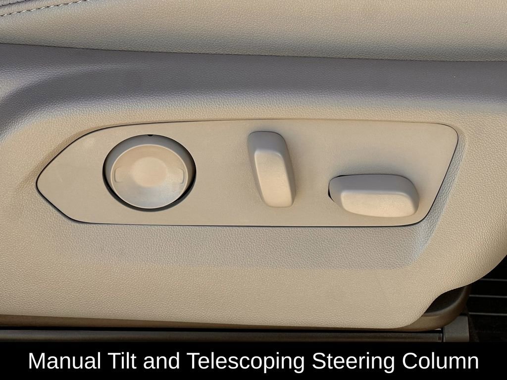 Used 2025 Chevrolet Silverado 2500 LTZ w/ LTZ Convenience Package image 32