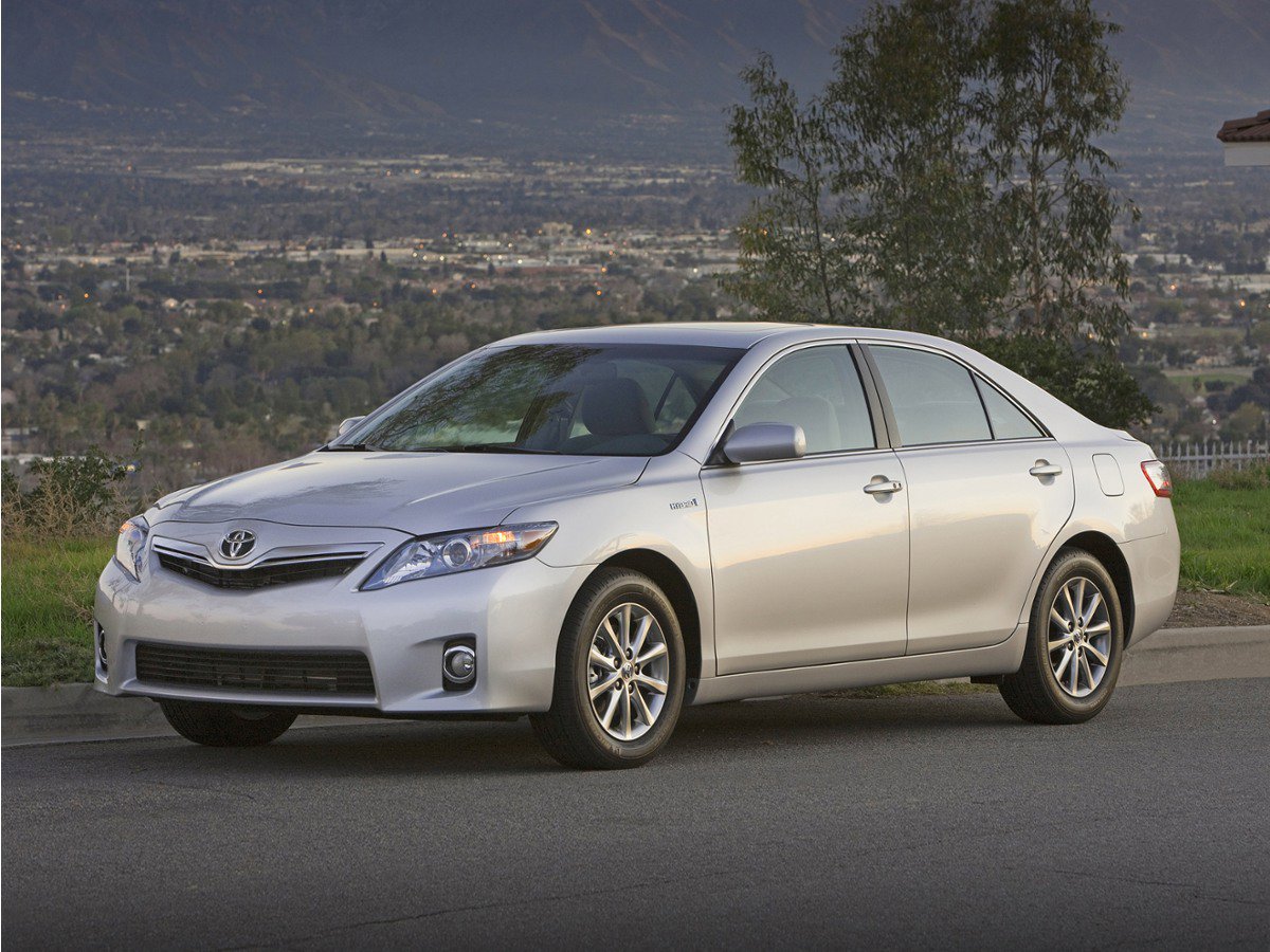 Used 2011 Toyota Camry LE