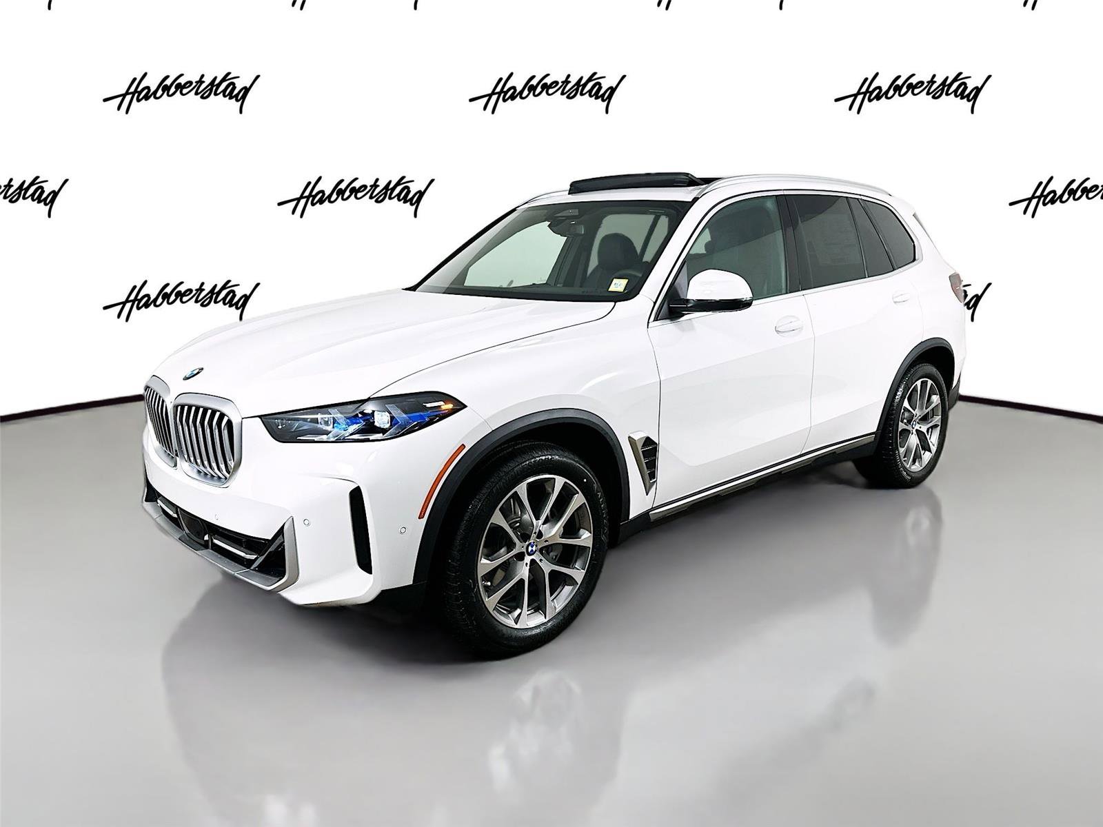 New 2026 BMW X5 xDrive40i w/ Parking Assistance Package image 1