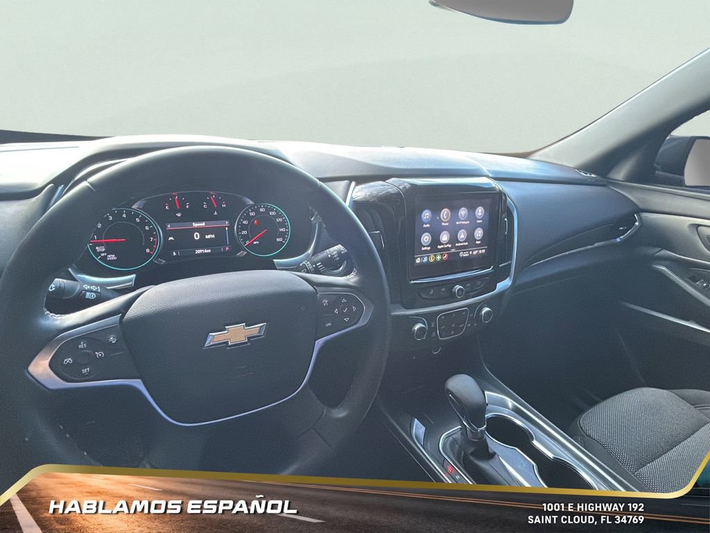 Used 2023 Chevrolet Traverse LT image 14