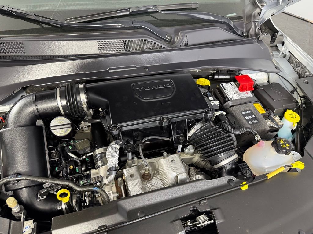 Certified 2024 Jeep Compass Latitude image 33