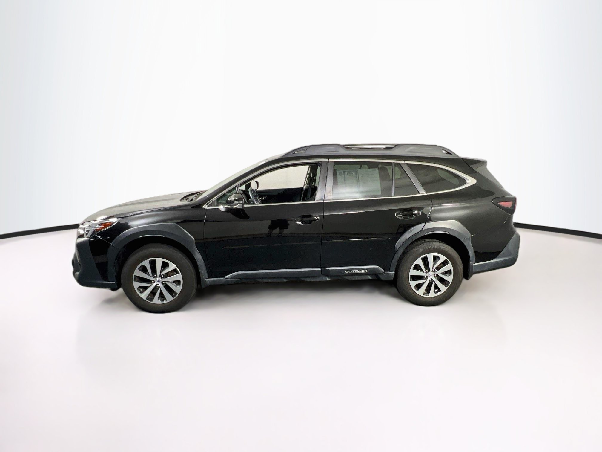 Used 2023 Subaru Outback Premium AWD/4WD image 8