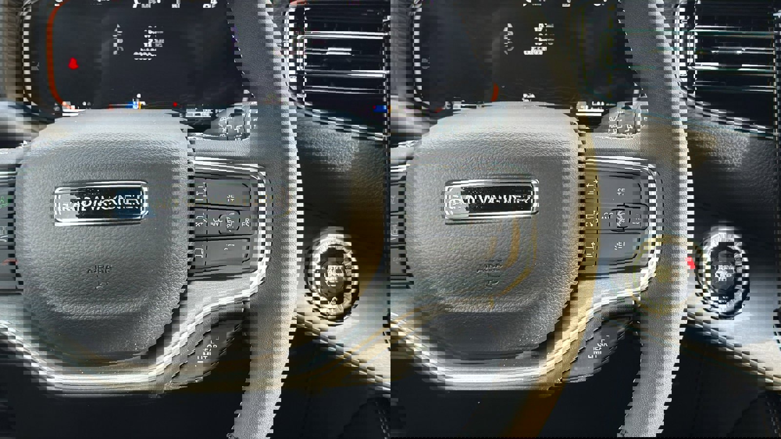 New 2026 Jeep Grand Wagoneer 4WD image 18