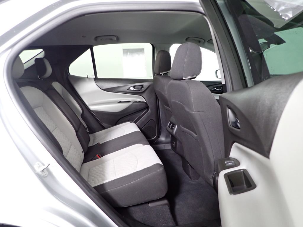 Used 2019 Chevrolet Equinox LS w/ LS Convenience Package image 29