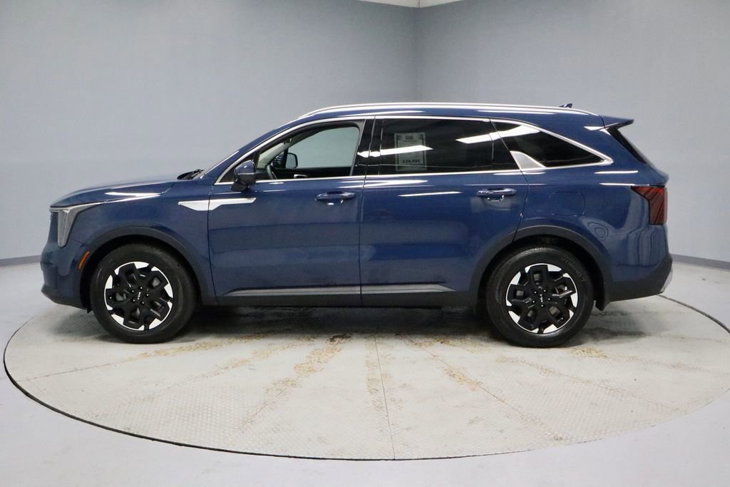 Used 2025 Kia Sorento S FWD image 9