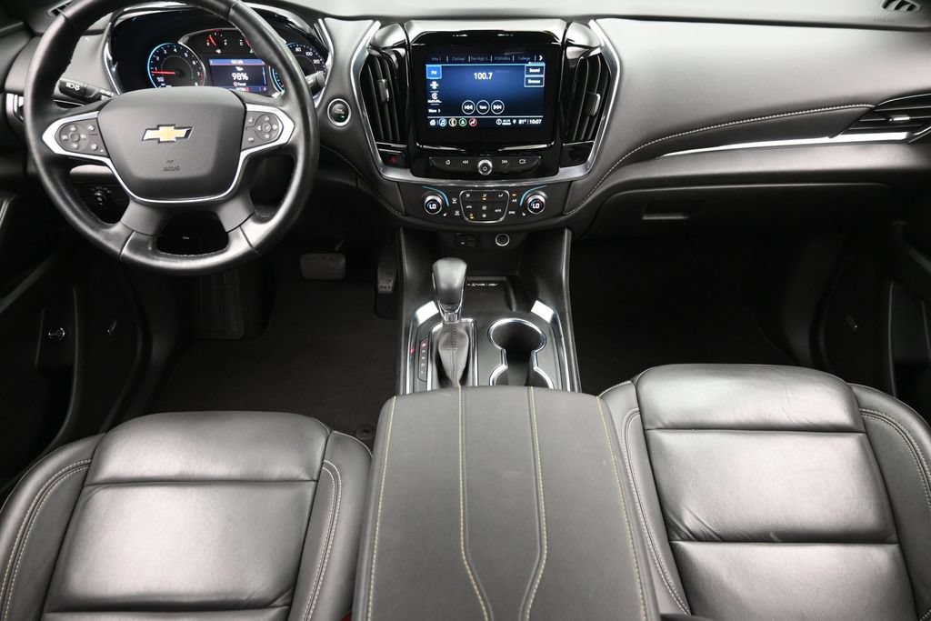 Used 2023 Chevrolet Traverse LT w/ LT Premium Package AWD/4WD image 16