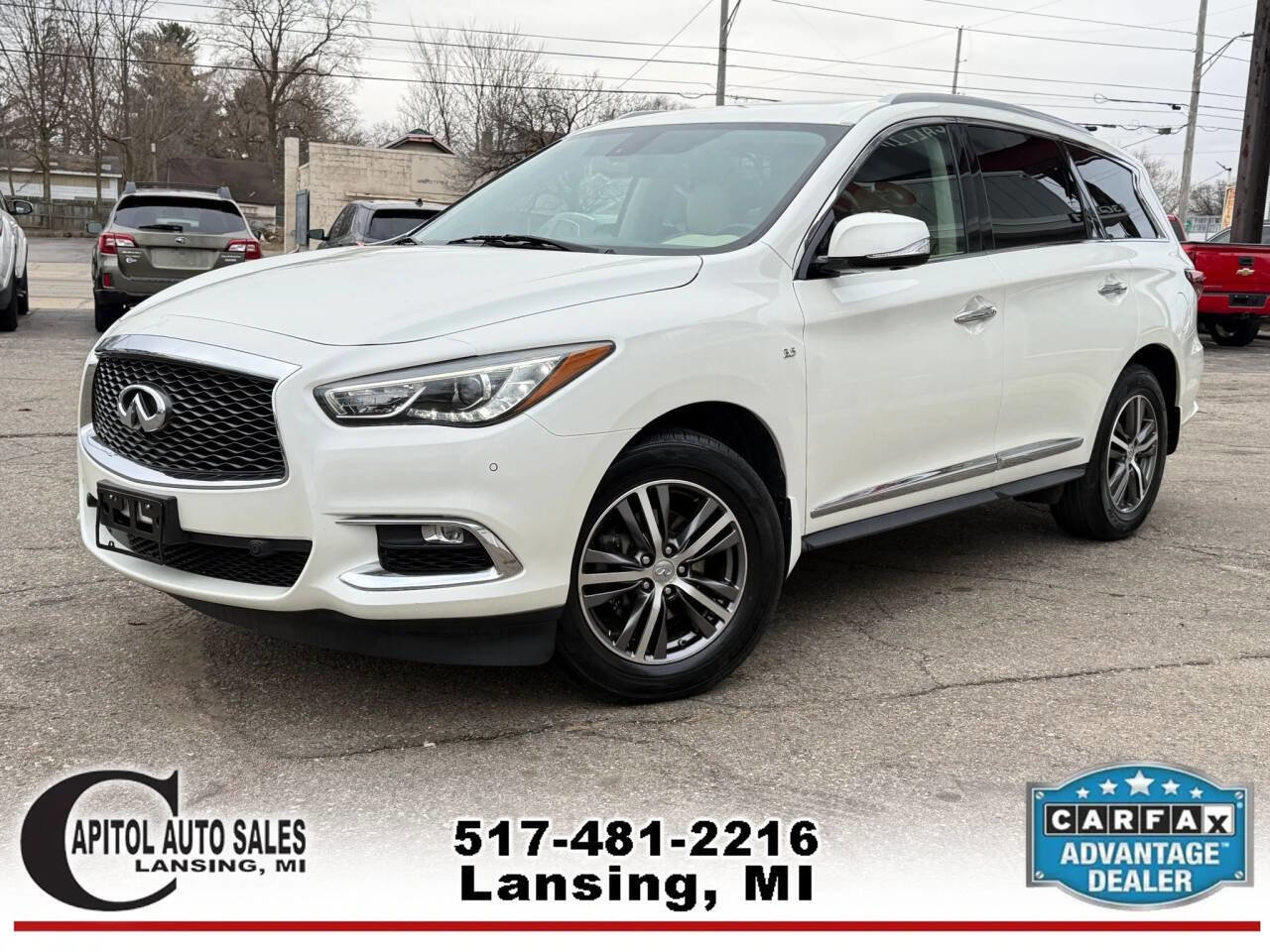 Used 2017 INFINITI QX60 AWD w/ Premium Plus Package image 4