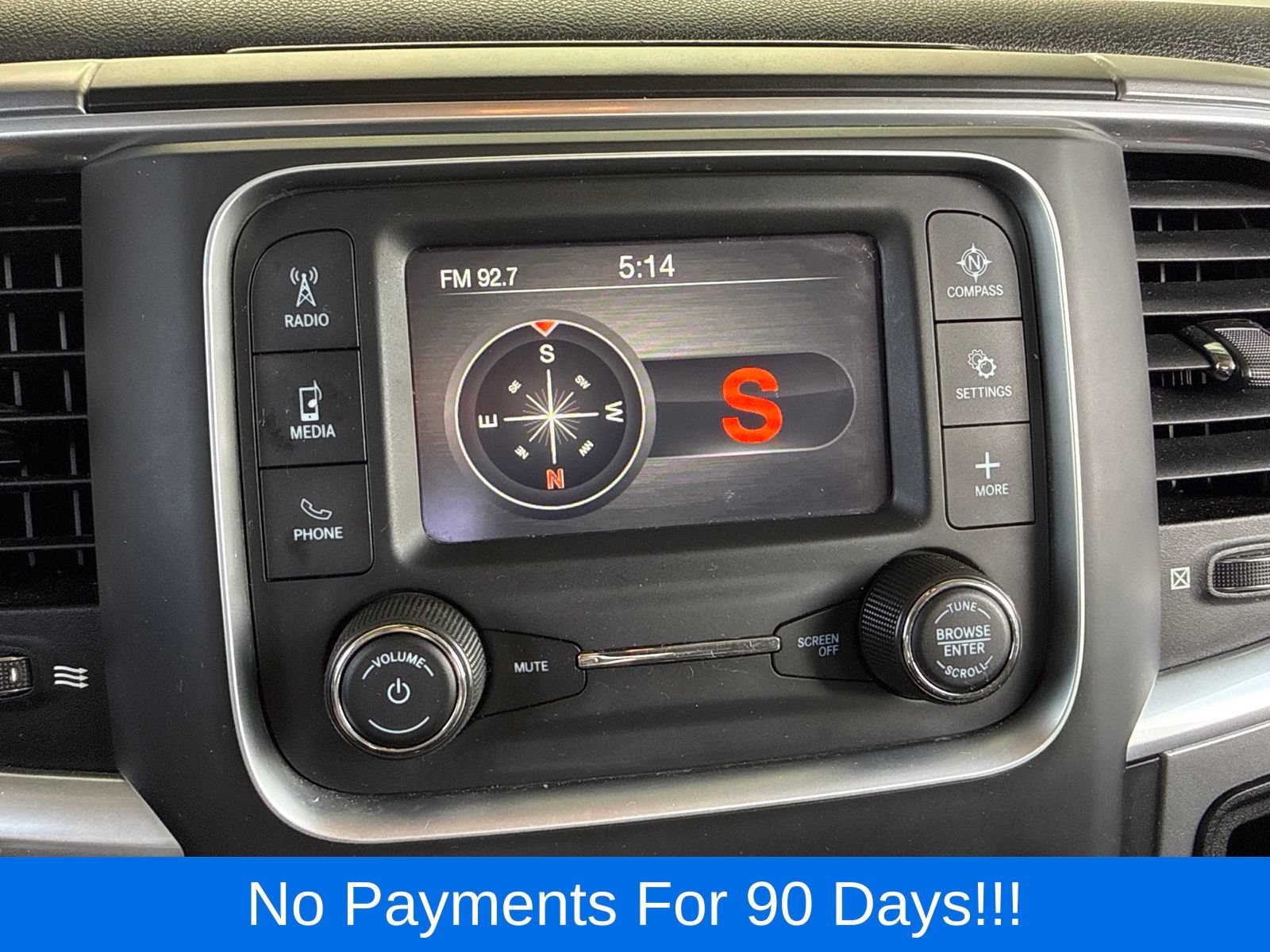 Used 2022 RAM 1500 Classic SLT w/ Protection Group AWD/4WD image 17