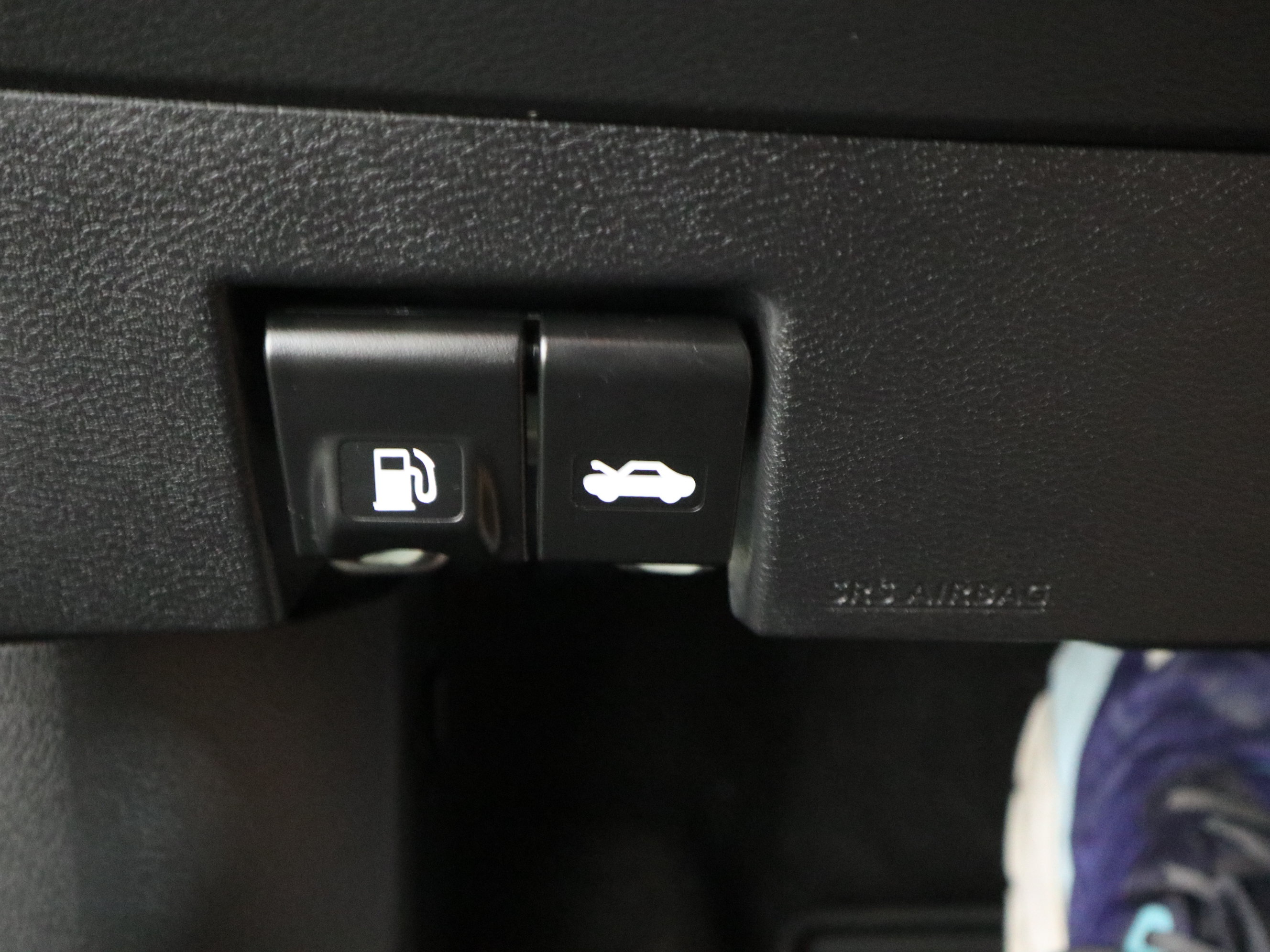 Used 2023 Nissan Kicks SV FWD image 29