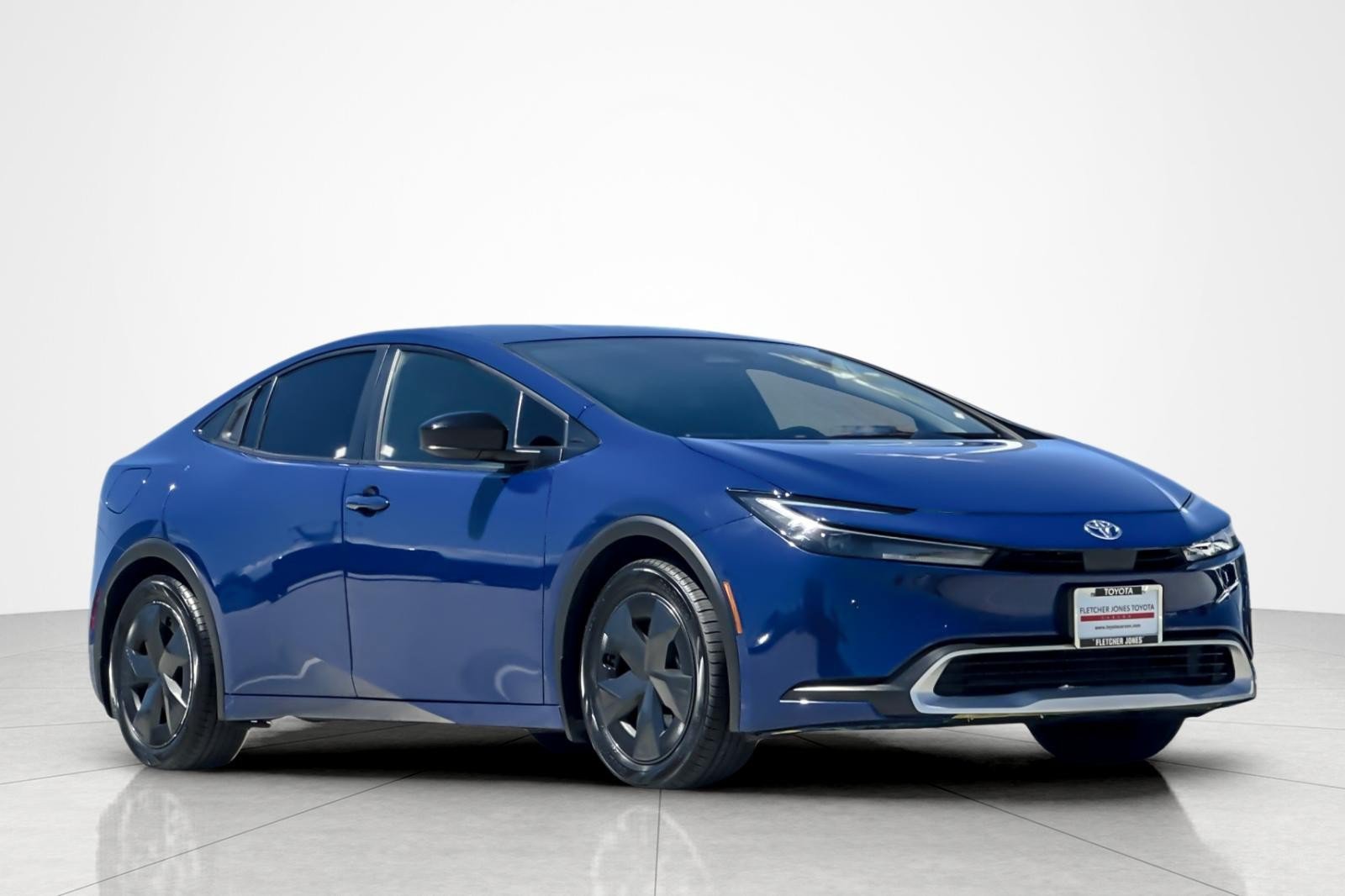 Certified 2025 Toyota Prius Plug-In Hybrid FWD image 7