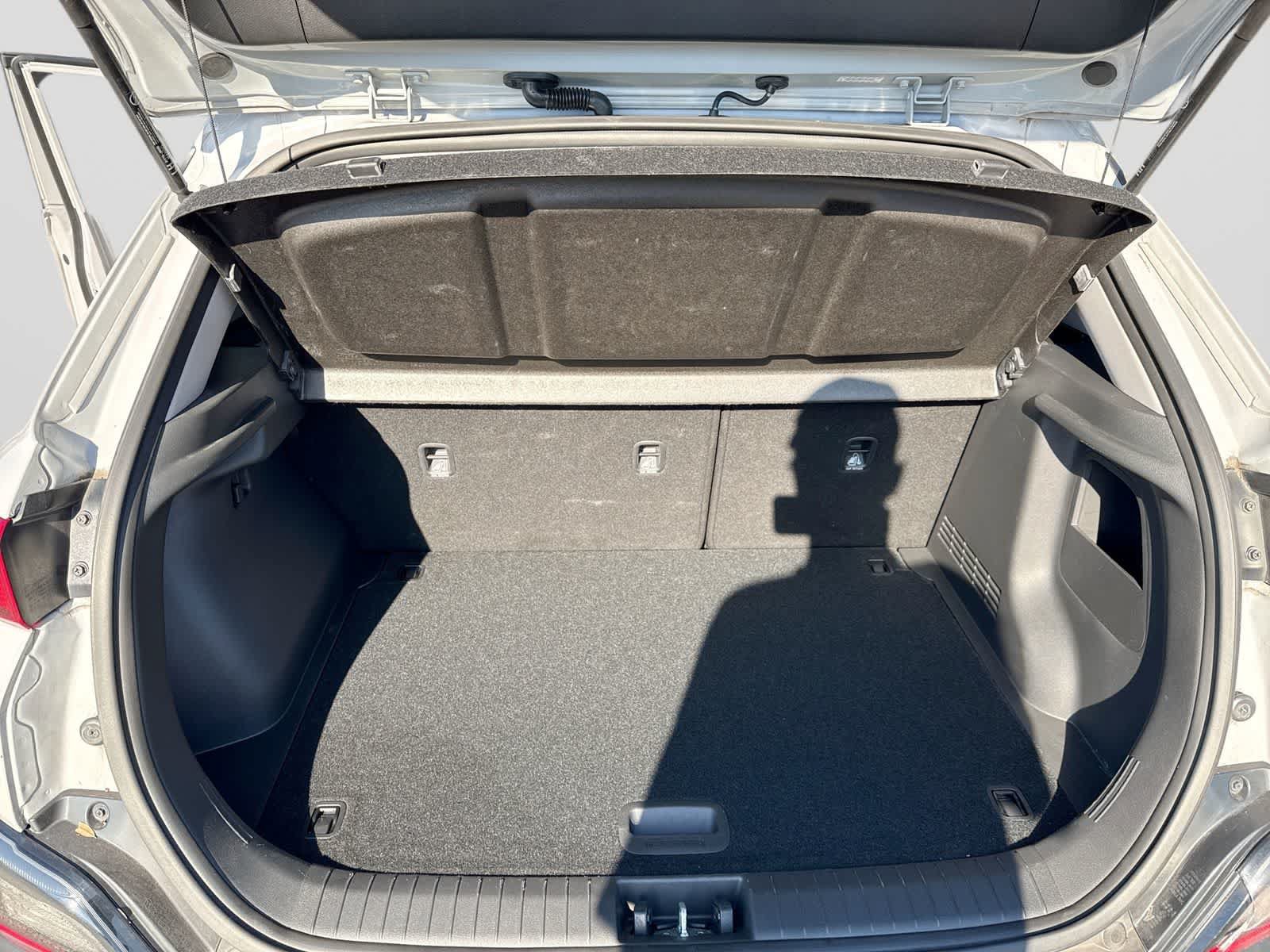 Used 2022 Hyundai Kona SEL FWD image 41