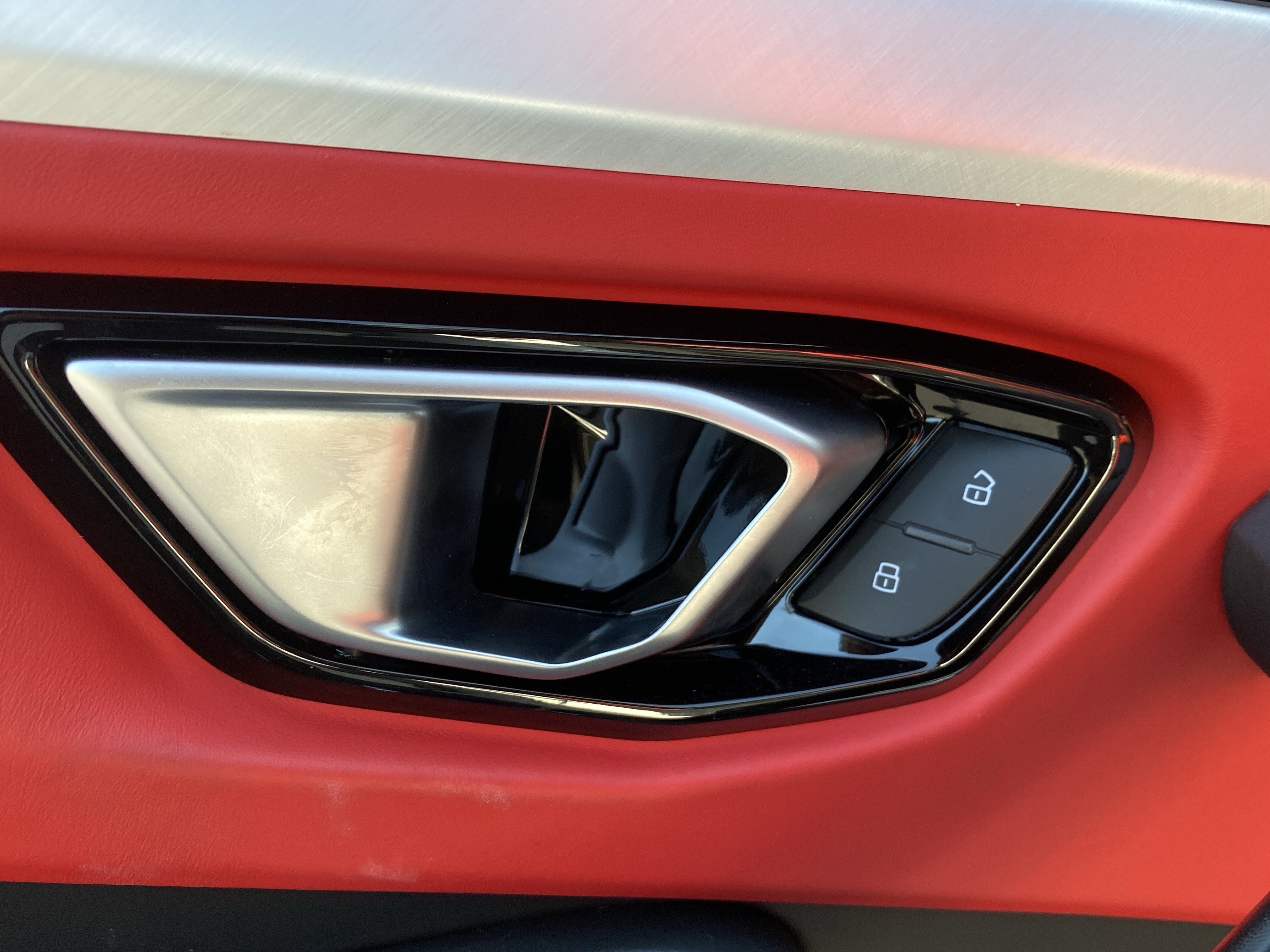 Used 2022 Lamborghini Urus AWD/4WD image 26