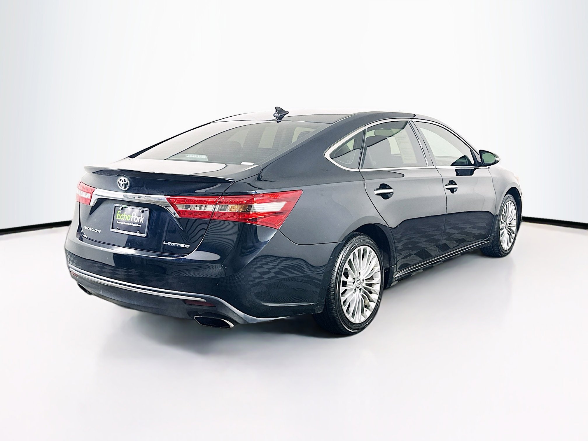 Used 2017 Toyota Avalon Limited FWD image 9