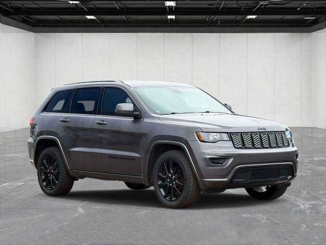Certified 2019 Jeep Grand Cherokee Altitude AWD/4WD image 3