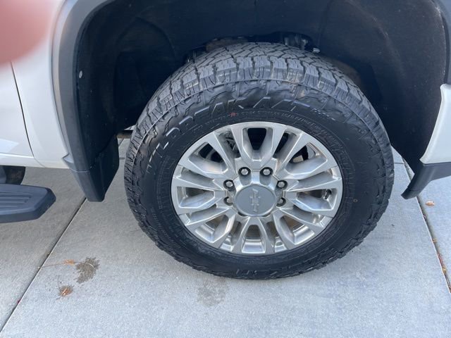 Used 2020 Chevrolet Silverado 2500 High Country w/ Z71 Off-Road Package image 26