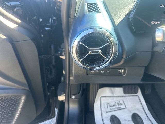 New 2026 Chevrolet Equinox EV LT image 18