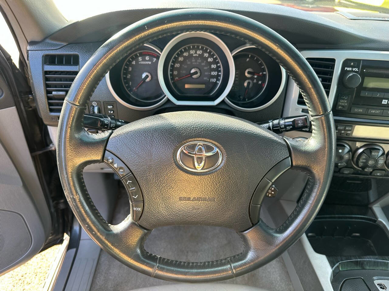 Used 2007 Toyota 4Runner Limited image 12