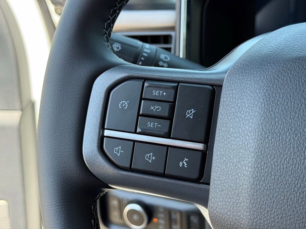 New 2026 Ford F250 4x4 Crew Cab Super Duty image 16