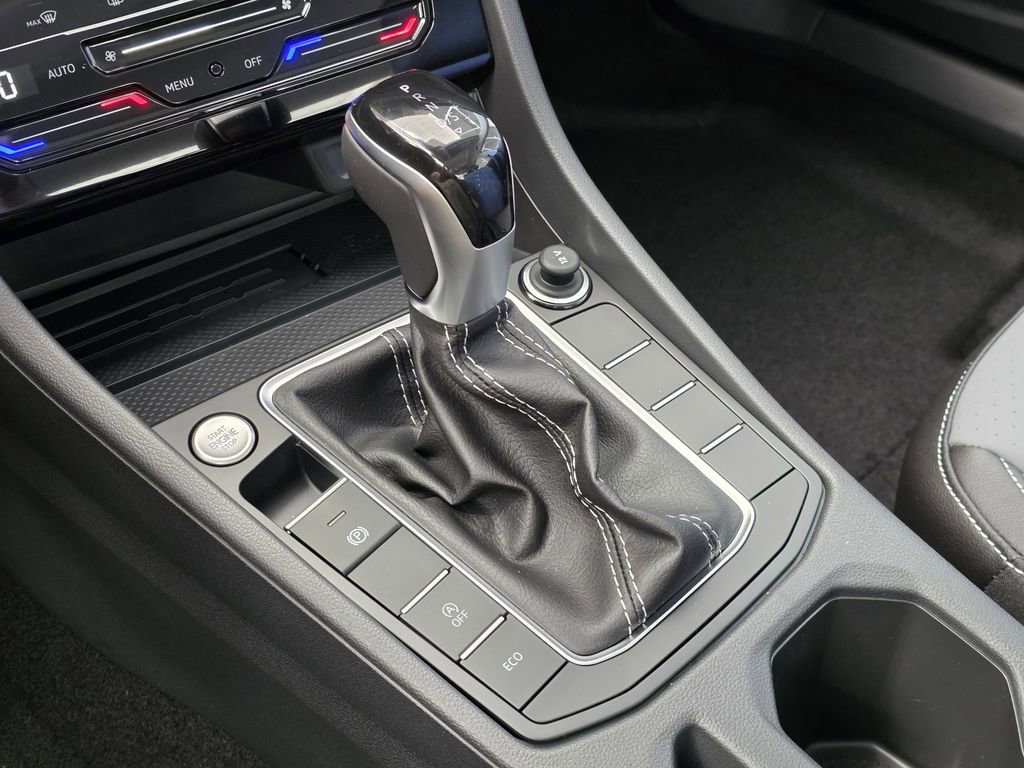 New 2026 Volkswagen Jetta SE FWD image 15
