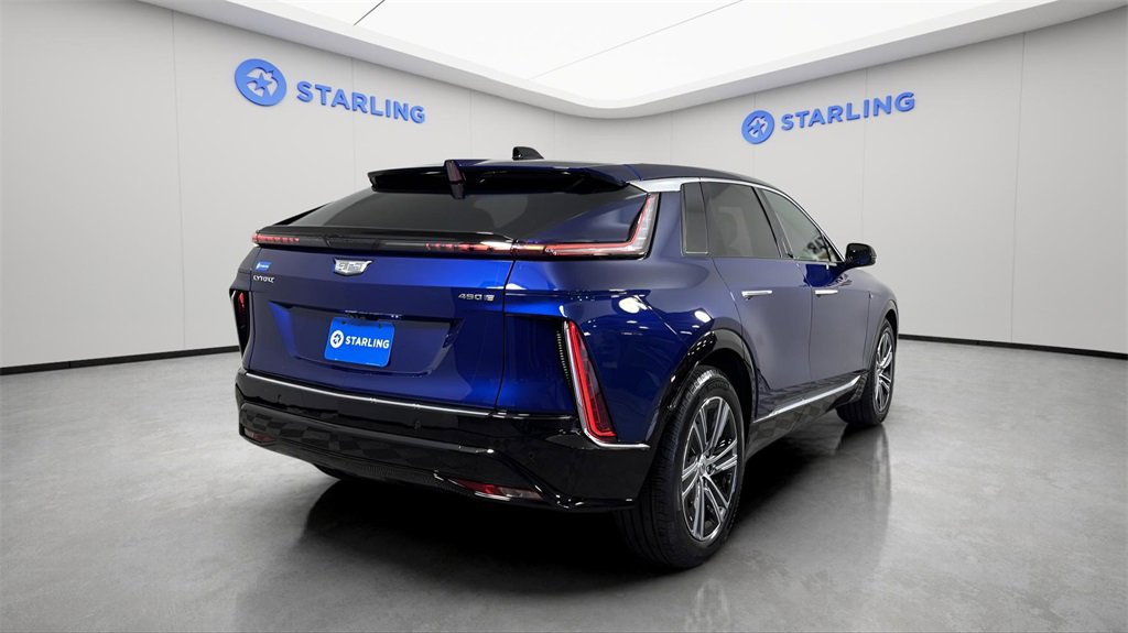 Used 2024 Cadillac Lyriq Luxury image 16