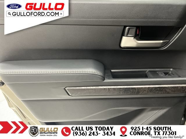 Used 2024 Toyota Tacoma Limited w/ Limited Package (LT) AWD/4WD image 18