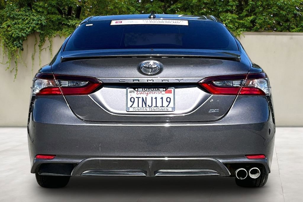 Certified 2022 Toyota Camry SE image 6