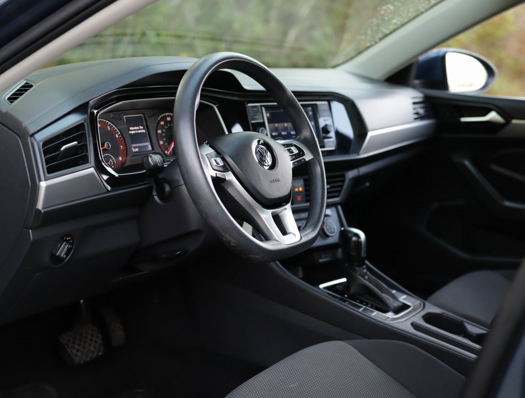 Used 2020 Volkswagen Jetta S w/ Driver Assistance Package image 9