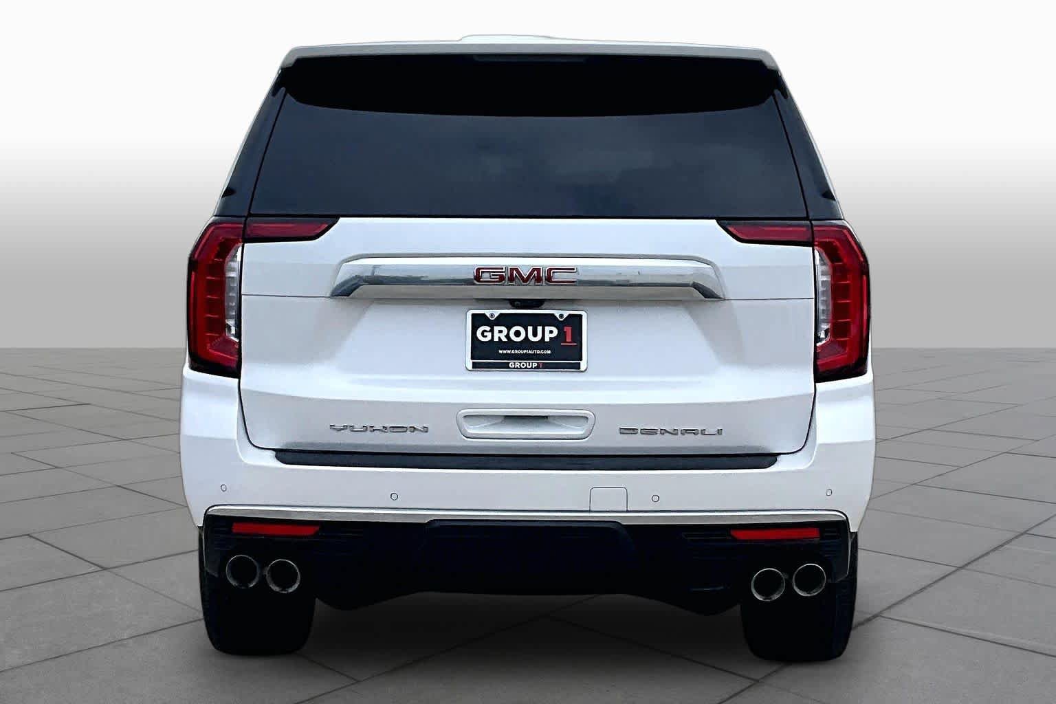 Used 2021 GMC Yukon Denali w/ Denali Premium Package RWD image 5