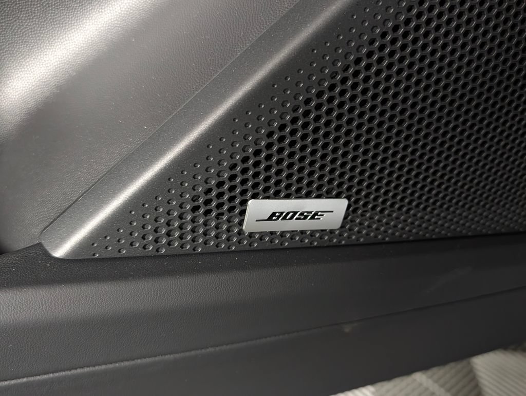New 2026 Porsche Cayenne Electric AWD/4WD image 30