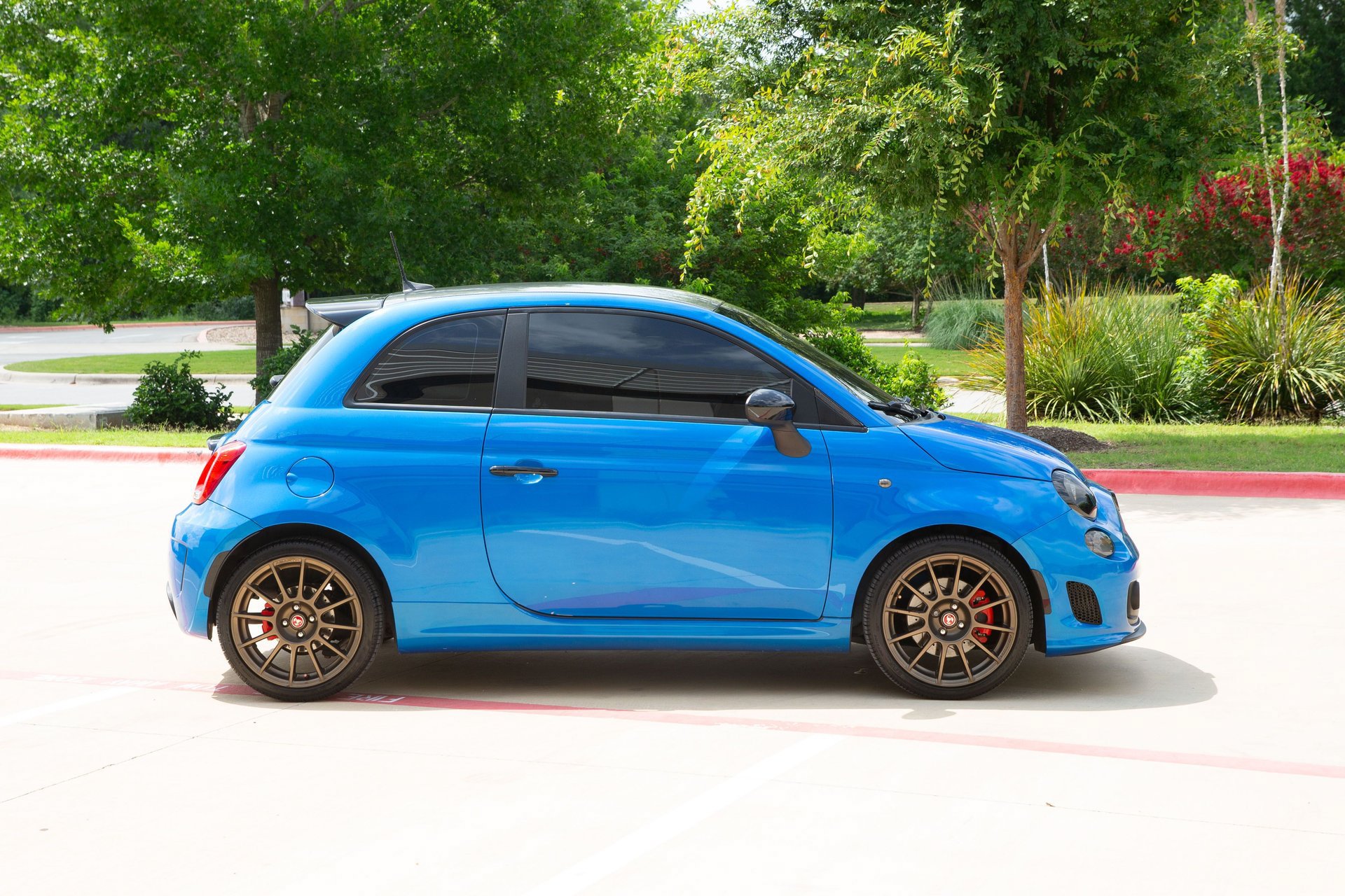 Used 2018 FIAT 500 Abarth FWD image 13