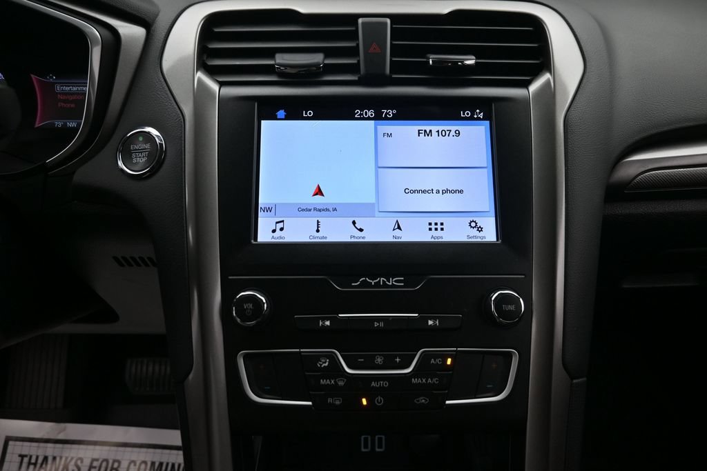 Used 2019 Ford Fusion SE FWD image 17