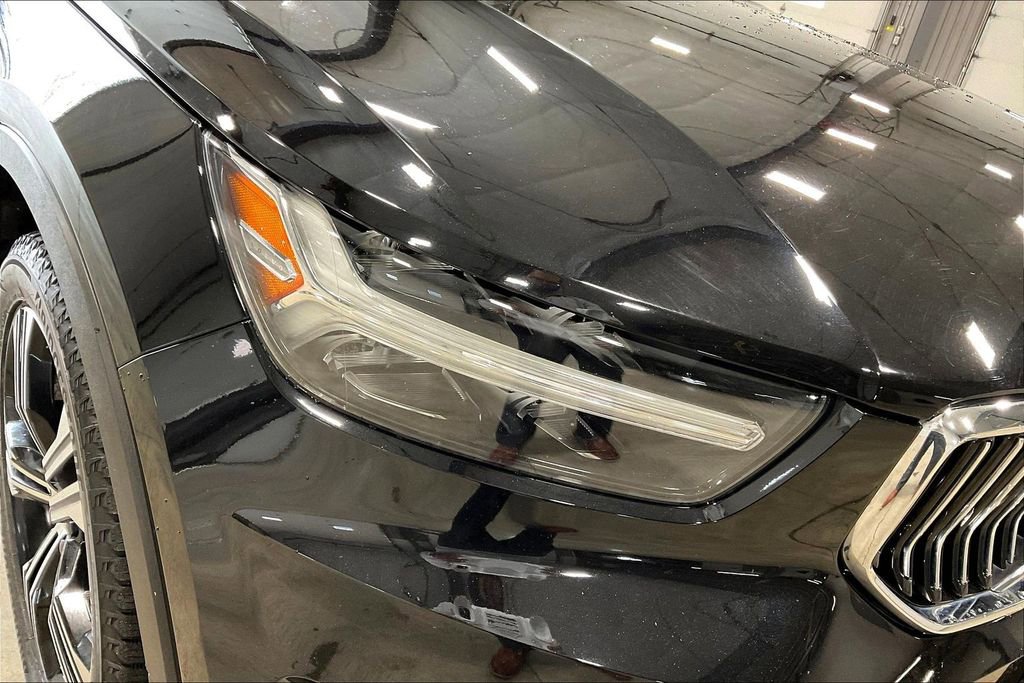 Used 2020 Volvo XC40 T5 Inscription w/ Protection Package Premier image 32