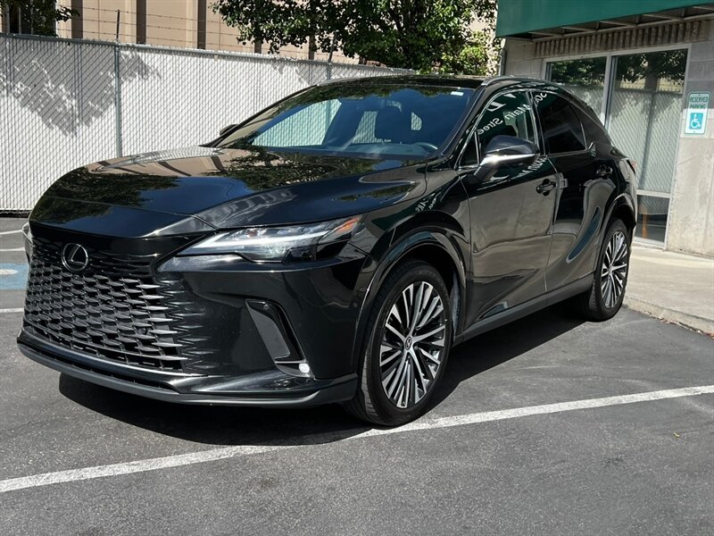 Used 2025 Lexus RX 350 w/ Convenience Package AWD/4WD image 3
