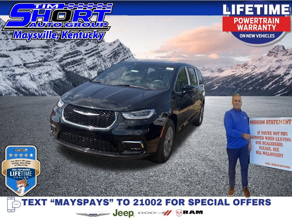 New 2026 Chrysler Pacifica Select