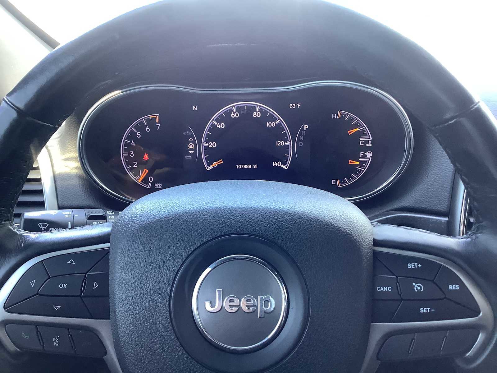 Used 2018 Jeep Grand Cherokee Laredo AWD/4WD image 16