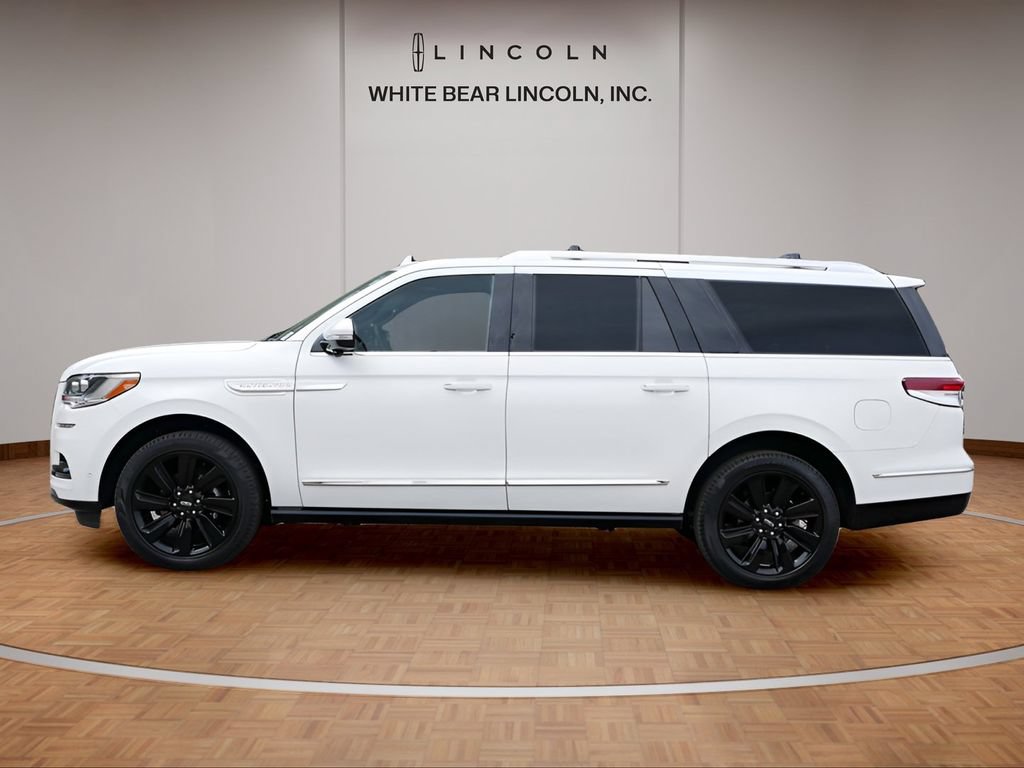 Used 2024 Lincoln Navigator L Reserve AWD/4WD image 8