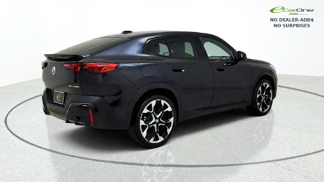 Used 2026 BMW X2 xDrive28i AWD/4WD image 8