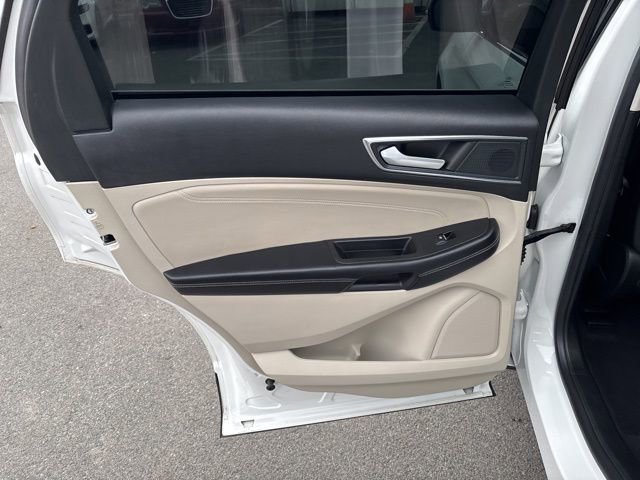 Used 2023 Ford Edge Titanium w/ Class II Trailer Tow Package image 23