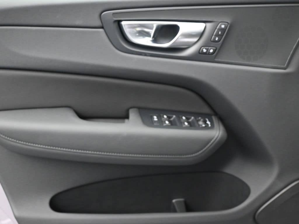 New 2026 Volvo XC60 T8 Core AWD/4WD image 11