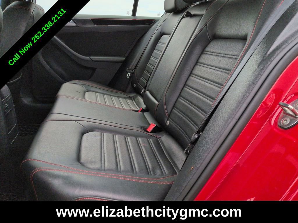 Used 2018 Volkswagen Jetta GLI FWD image 13