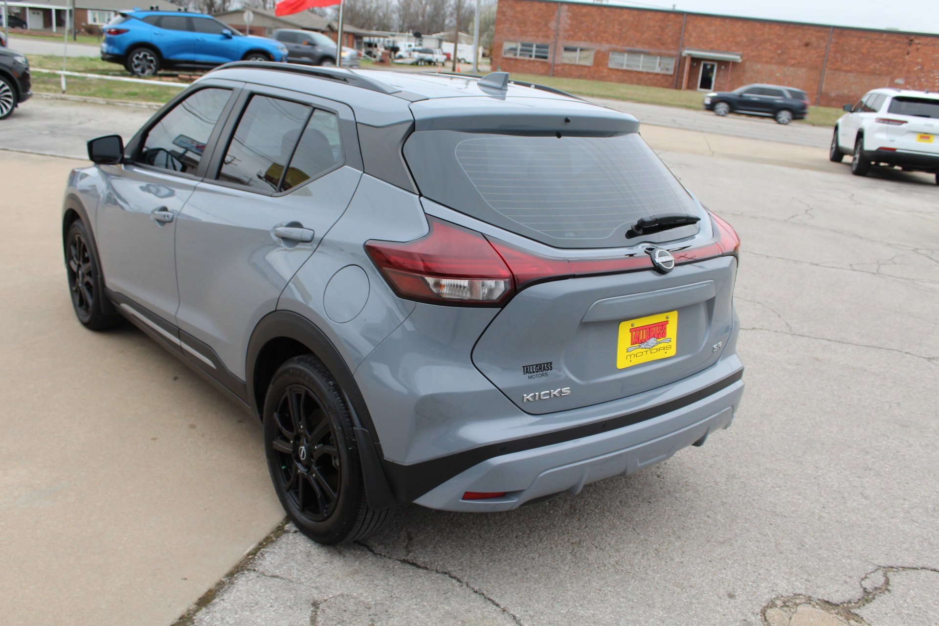 Used 2024 Nissan Kicks SR w/ SR Premium Package image 47