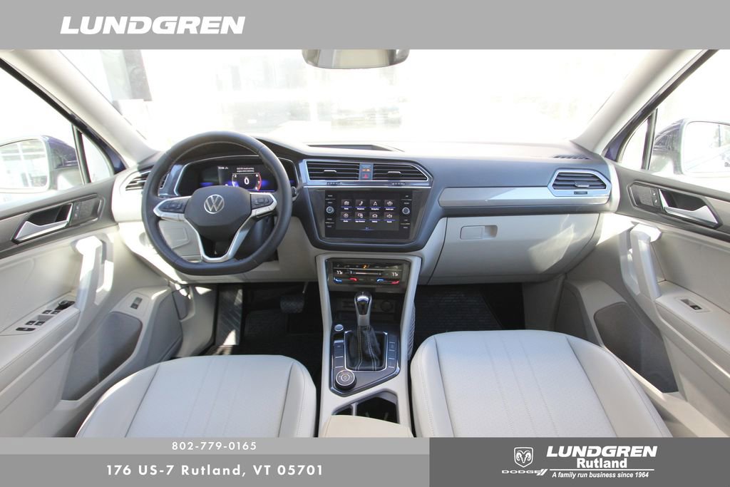 Used 2022 Volkswagen Tiguan SE image 6