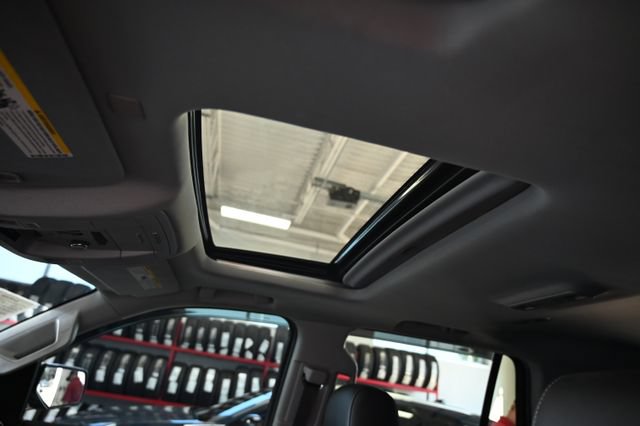 Used 2020 GMC Yukon SLT AWD/4WD image 21