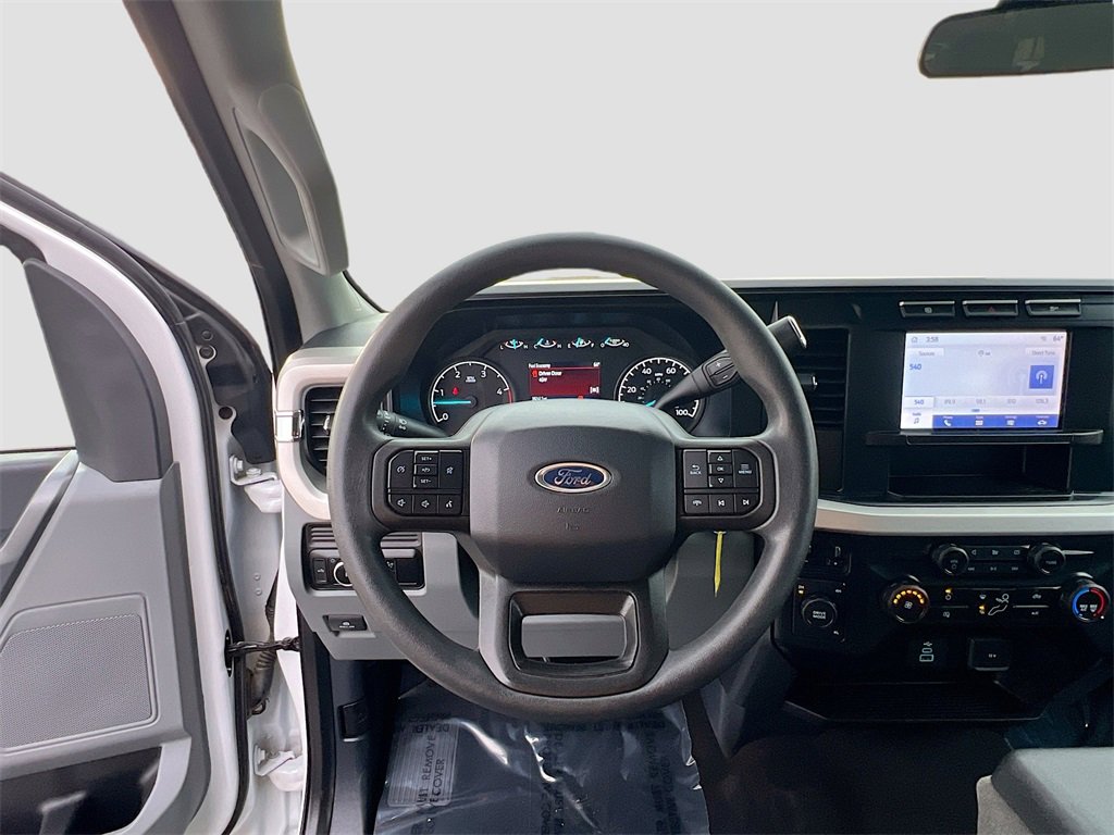 Used 2024 Ford F250 XLT image 11