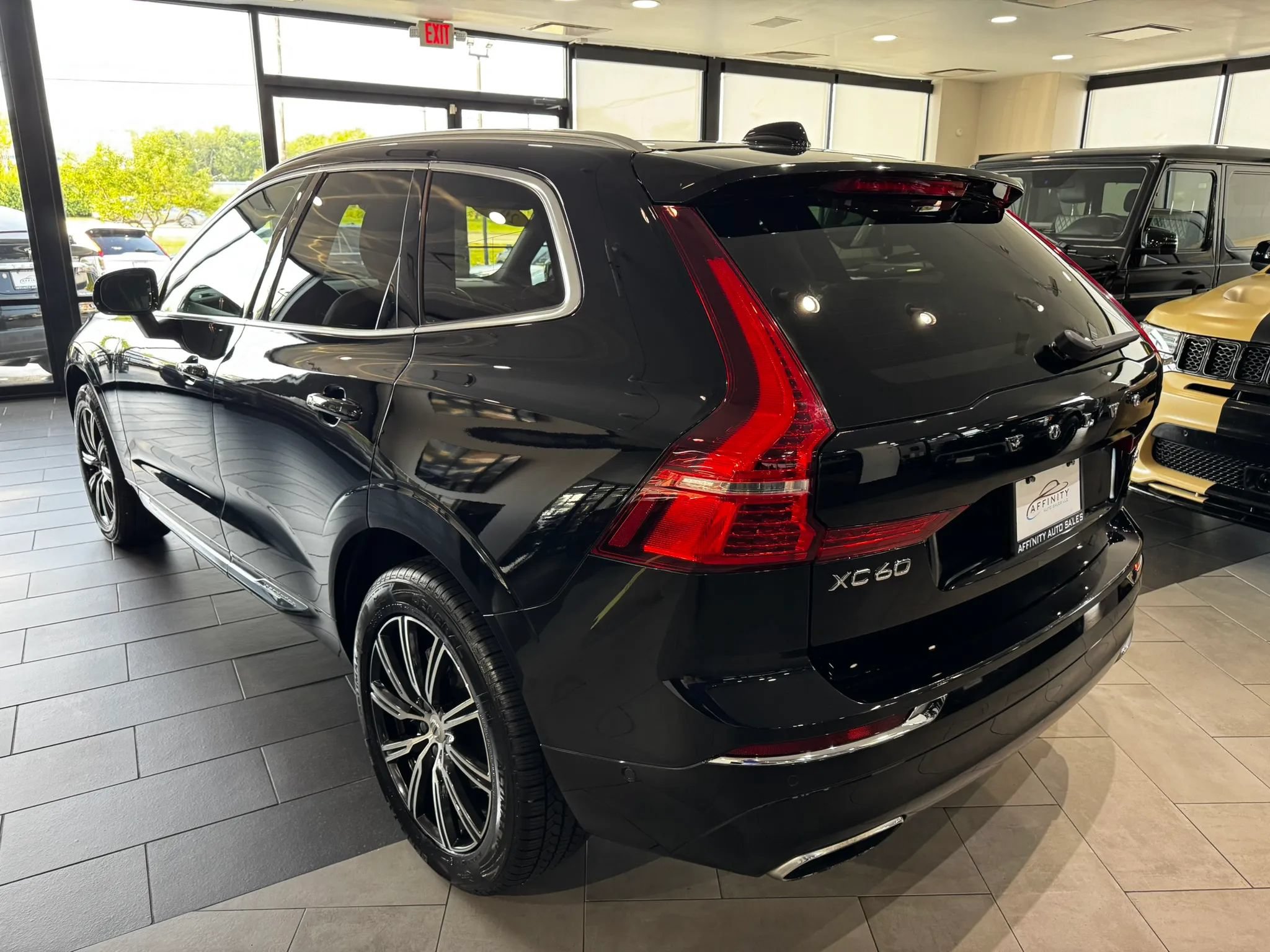 Used 2020 Volvo XC60 T5 Inscription AWD/4WD image 5