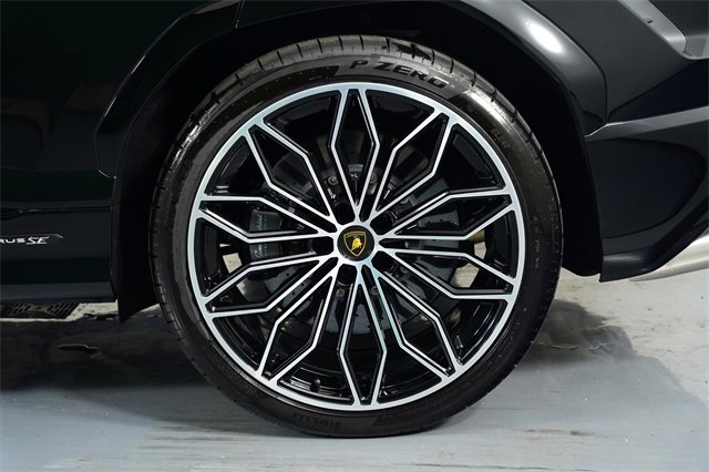 Used 2025 Lamborghini Urus SE image 23